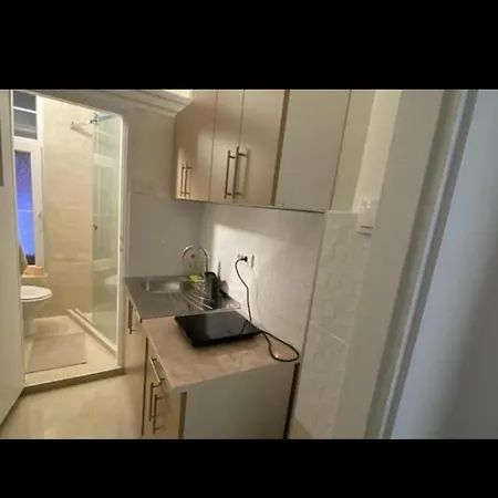 Boem Skadarlija Parking Apartment *