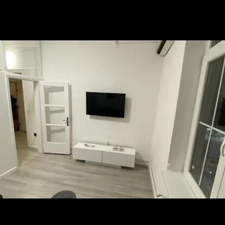 Boem Skadarlija Parking Apartment *