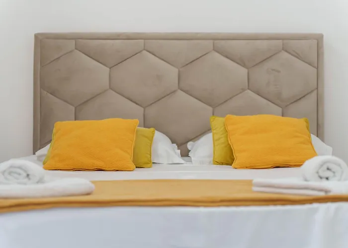 Boem Skadarlija Parking アパート *