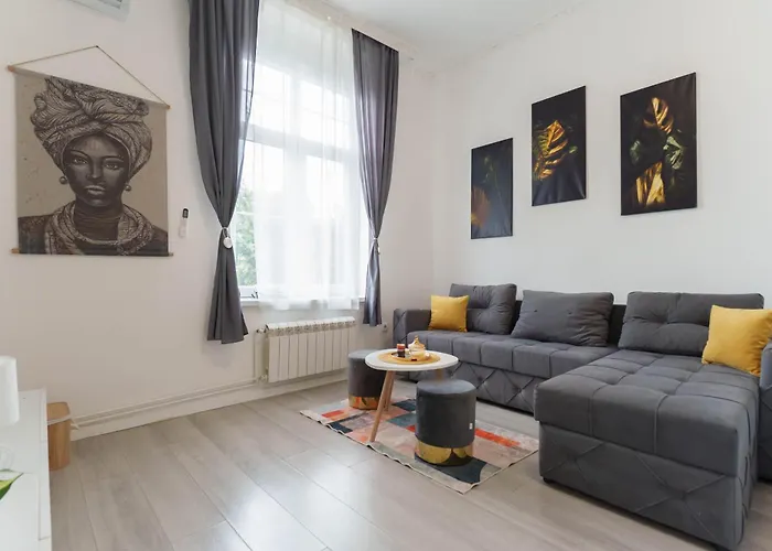 Boem Skadarlija Parking アパート *