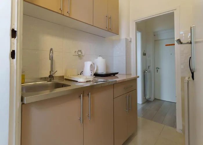 アパート Boem Skadarlija Parking ベオグラード