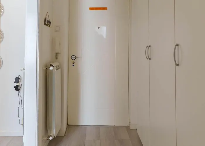 Boem Skadarlija Parking * ベオグラード